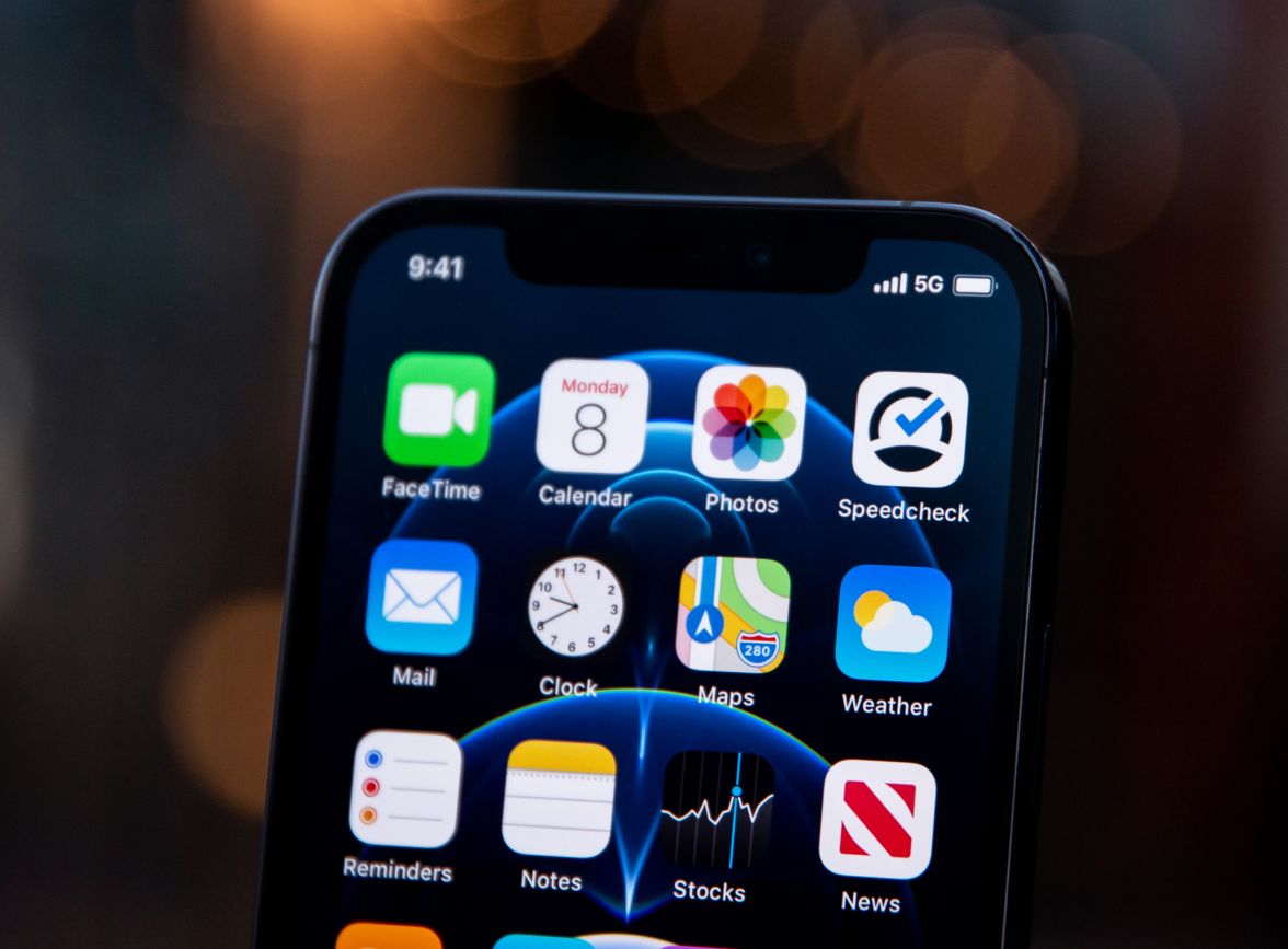 麻城苹果手机维修分享为什么 iPhone 12 在冬季会自动关机 