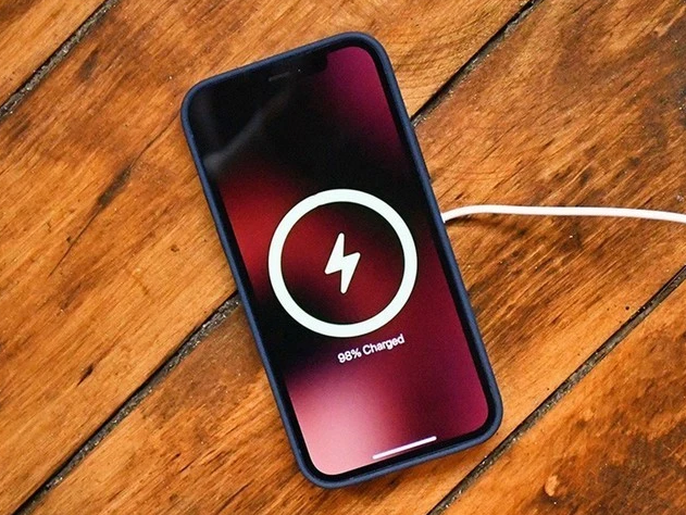 麻城苹果手机维修分享iPhone 12可以随便充电吗 